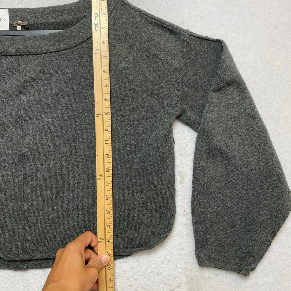 Free People Sweater Womens XS Grey Cropped Boxy Scoop Neck Raw Hem